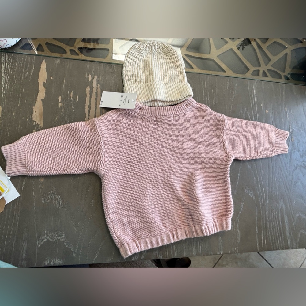 Grayson Collection Girls Sweater / Hat 6-9 Months - Picture 3 of 3